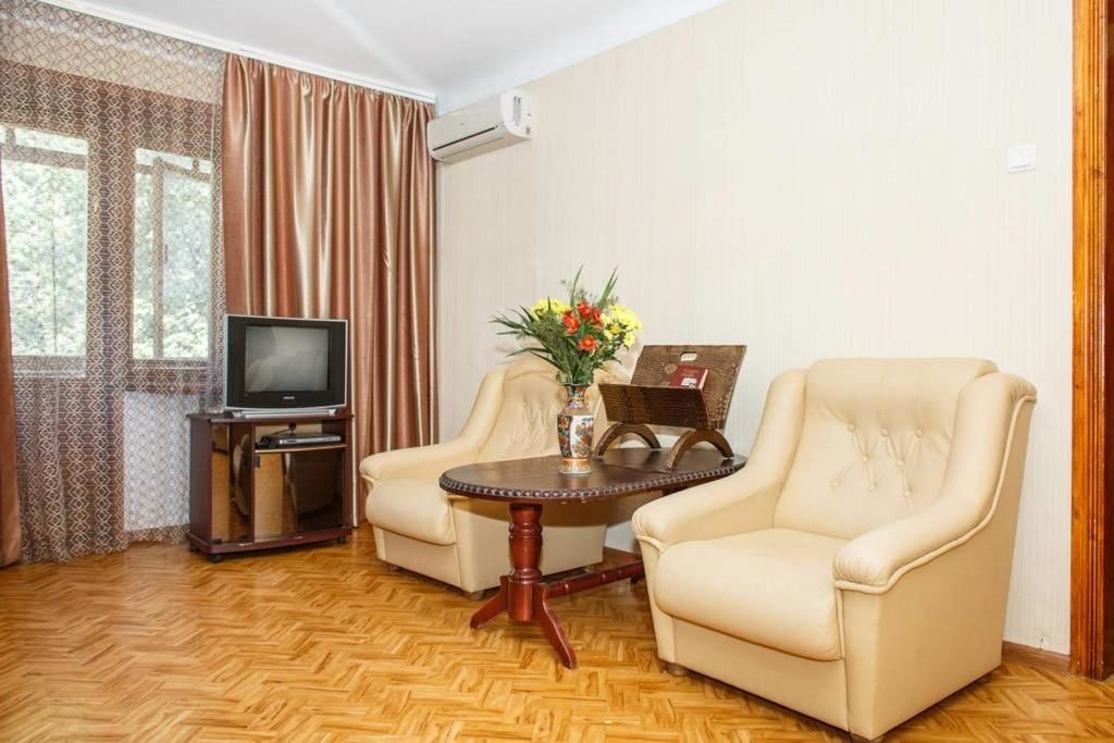 Апартаменты Apartment on Yatsenka Street near Intourist Hotel Запорожье-15